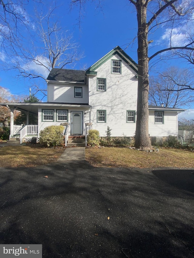 view of front of home