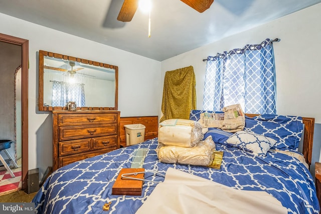 bedroom with carpet flooring and ceiling fan