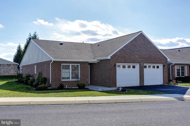 Listing photo 3 for 114 Blackbird Ln, Shippensburg PA 17257