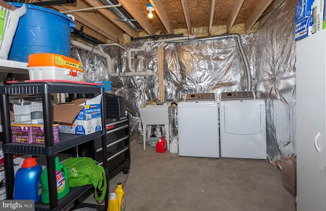 basement featuring washer and dryer