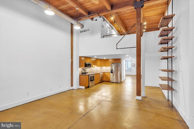 unfurnished living room featuring finished concrete floors, wooden ceiling, visible vents, and baseboards