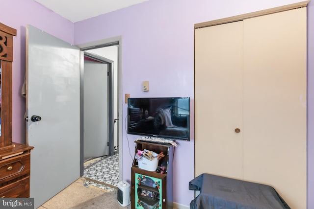 bedroom with a closet