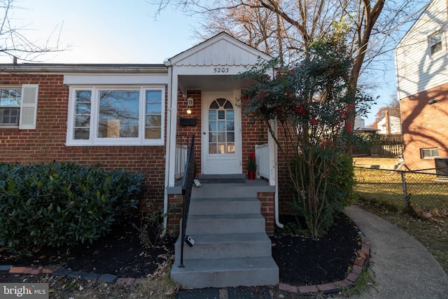 view of front of house