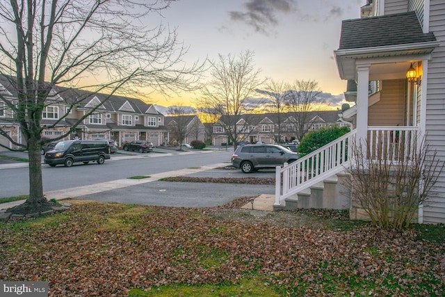 view of yard at dusk