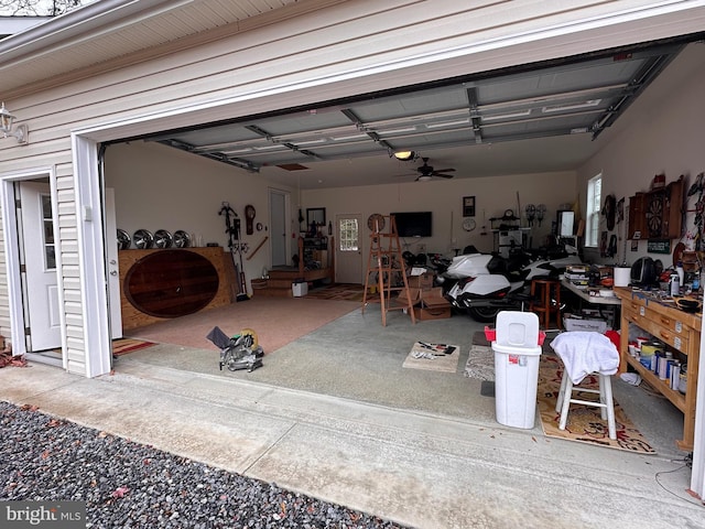 garage with ceiling fan