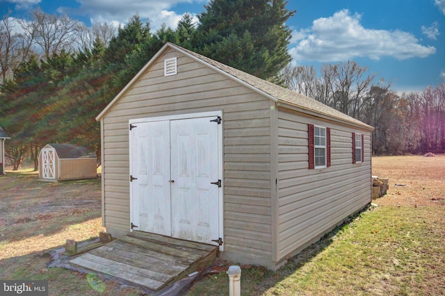 view of outbuilding