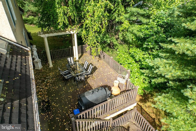 exterior space featuring a pergola