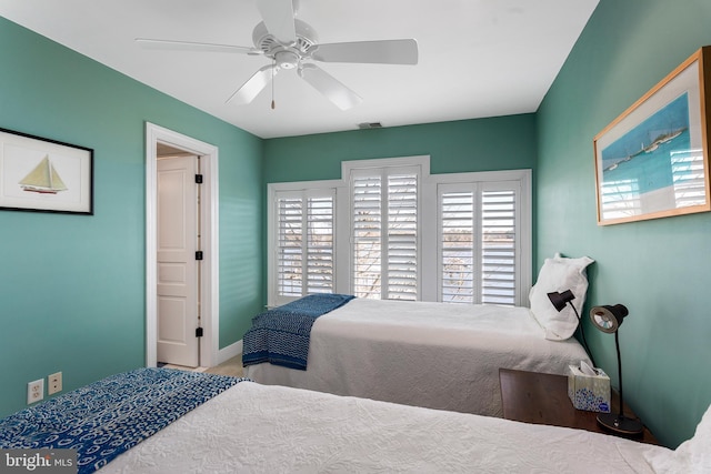 bedroom featuring ceiling fan