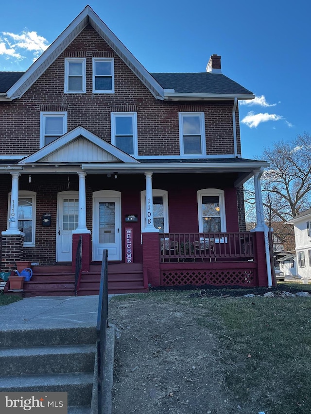 view of front of home with covered porch