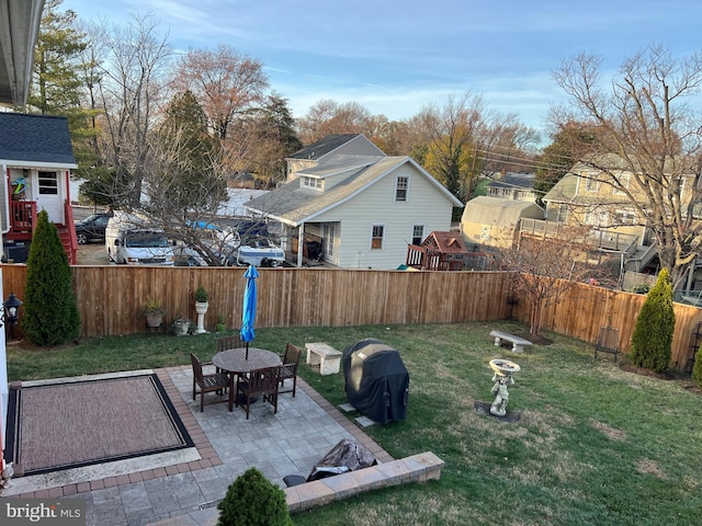 view of yard with a patio