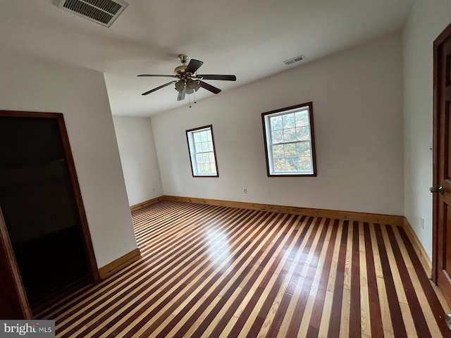 empty room with ceiling fan