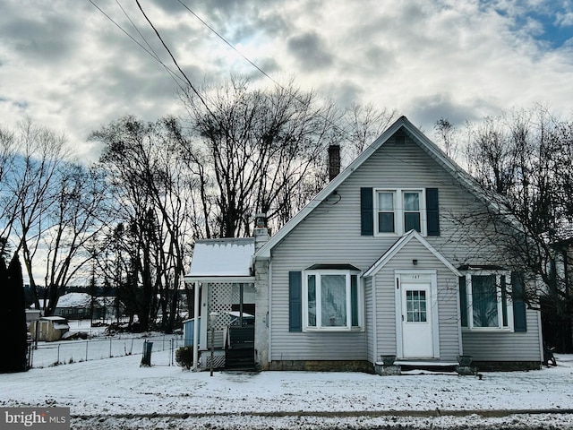 view of front of property