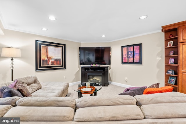 living room with carpet flooring and crown molding