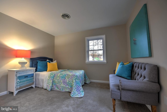 bedroom featuring carpet floors