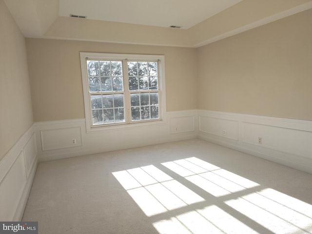6614 Quander Rd, Alexandria, VA 22307 - unfurnished room with light carpet
