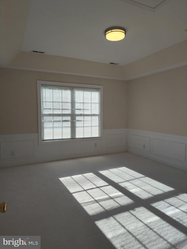 6614 Quander Rd, Alexandria, VA 22307 - empty room with carpet