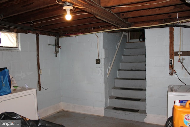 basement featuring washer / clothes dryer