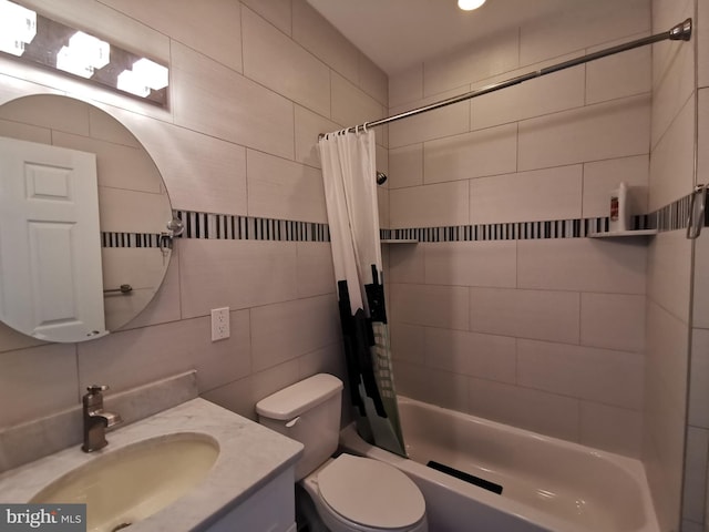 full bathroom with toilet, vanity, tile walls, shower / bathtub combination with curtain, and decorative backsplash