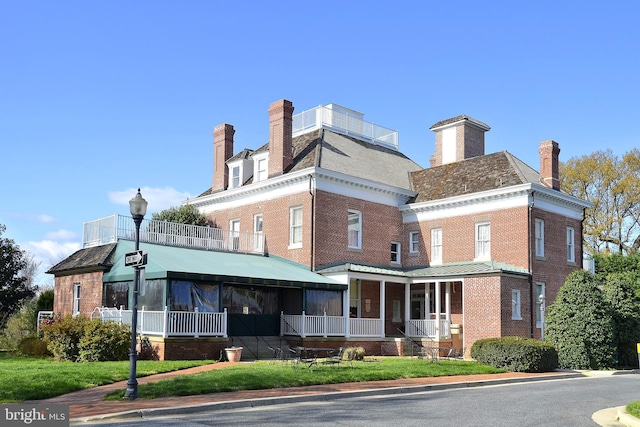 view of building exterior