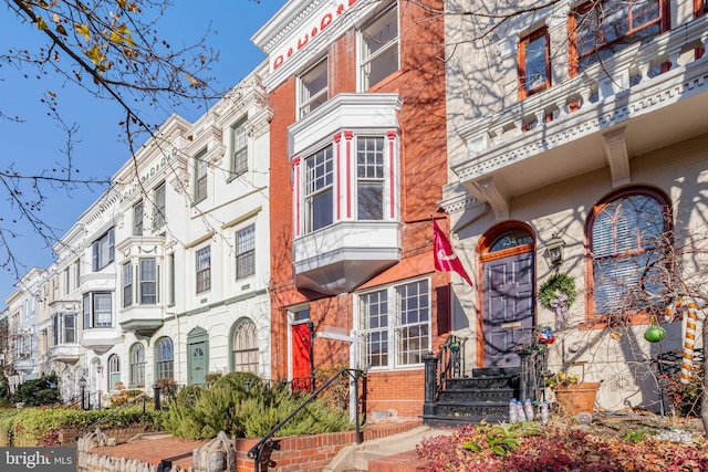 136 E St SE, Washington, DC 20003 - view of property