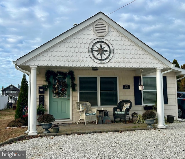 view of front of home featuring covered porch