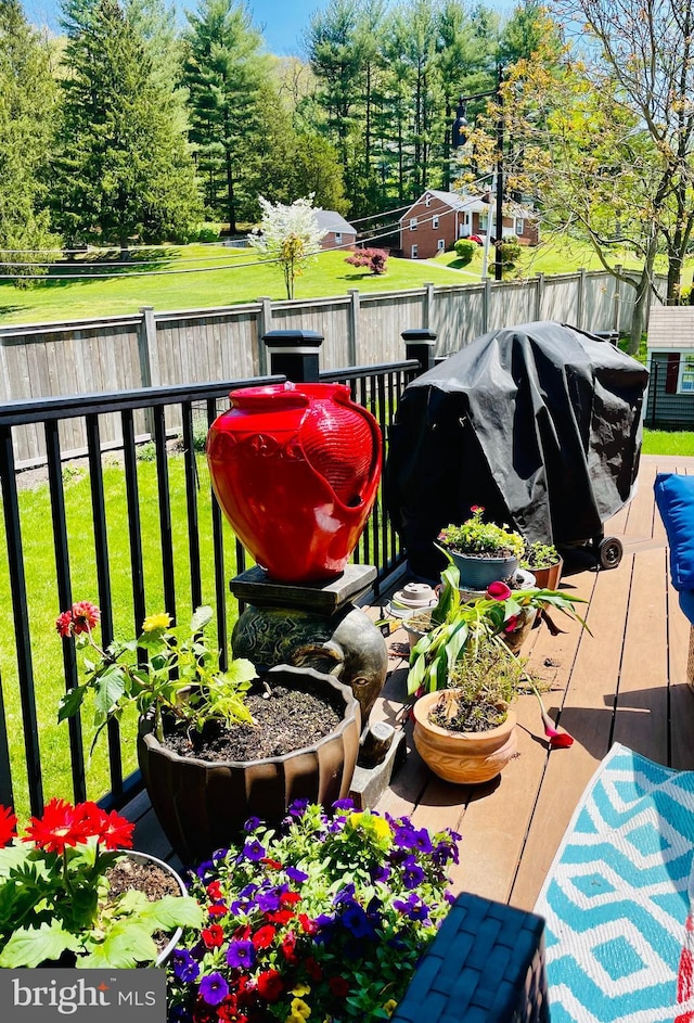 balcony with a grill