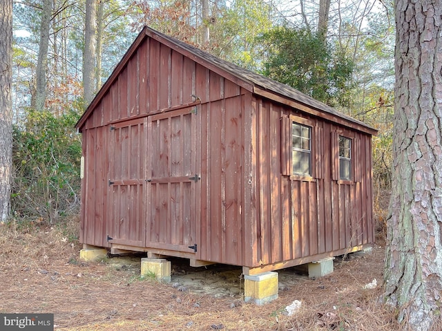 view of outdoor structure