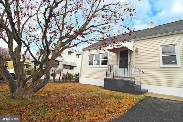 view of front of house