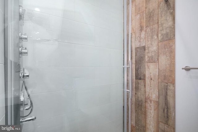 bathroom featuring walk in shower