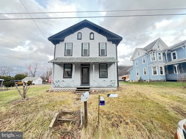 view of front of house featuring a front yard