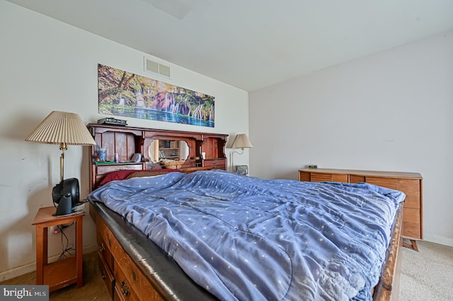 bedroom featuring carpet floors