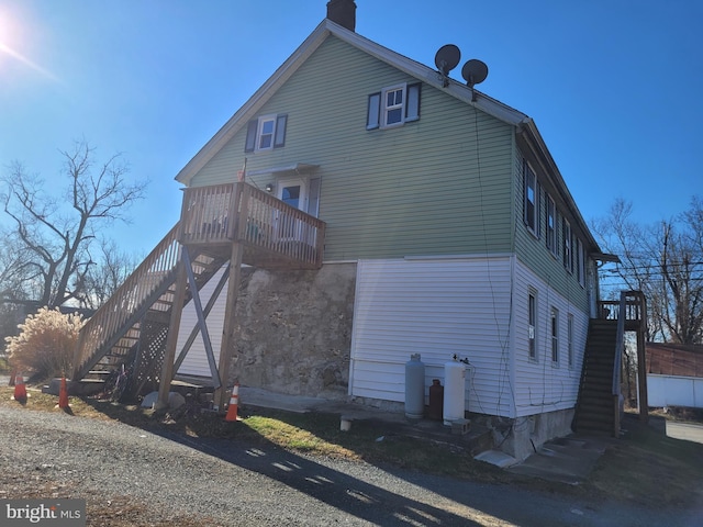 view of home's exterior