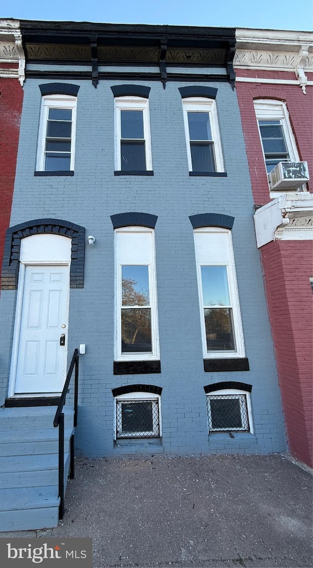 view of townhome / multi-family property