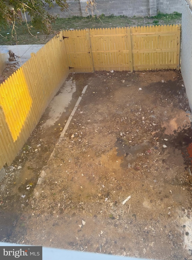 1103 N Carrollton Ave, Baltimore, MD 21217 - view of fenced backyard