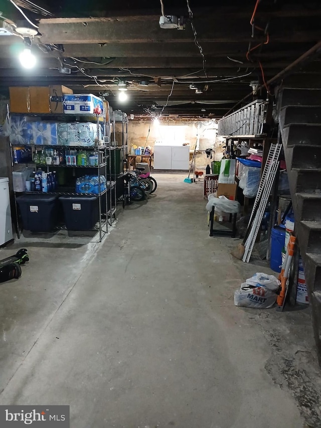 basement featuring washer / clothes dryer