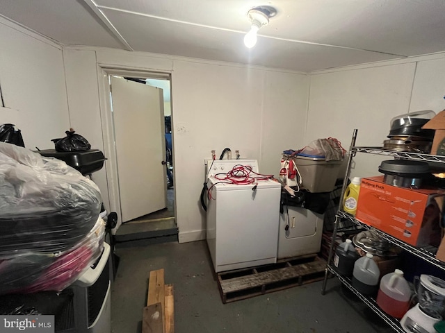 basement featuring washing machine and dryer