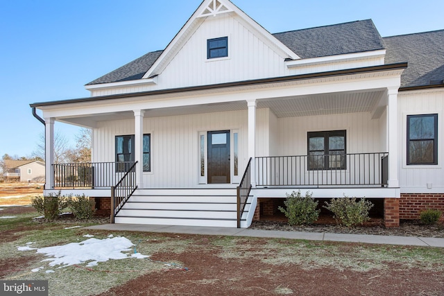 view of front of house featuring covered porch