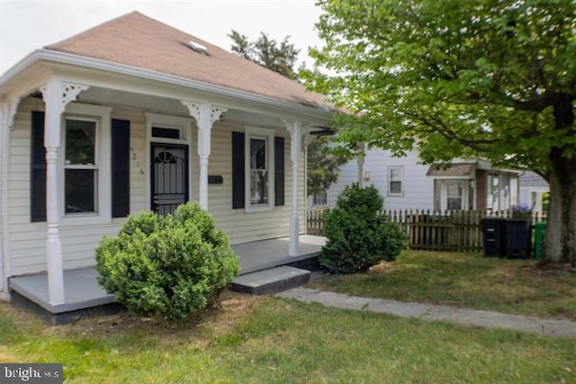 view of front of home featuring a porch