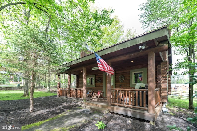 view of front of house with a porch