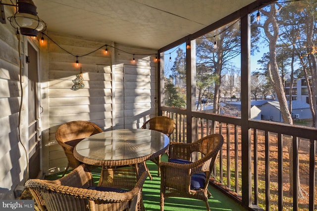 view of sunroom / solarium