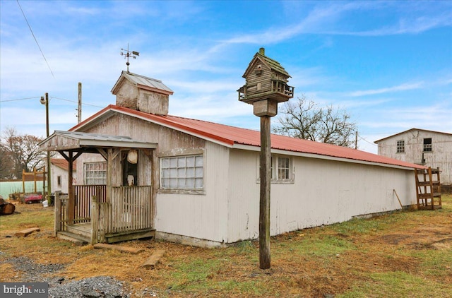 view of home's exterior