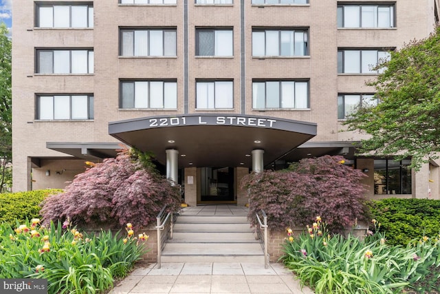 2201 L St NW Unit 906, Washington, DC 20037 - view of apartment building / complex