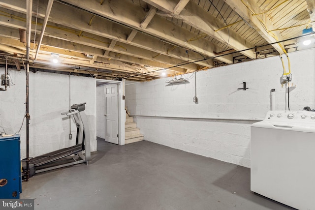 basement featuring washer / dryer