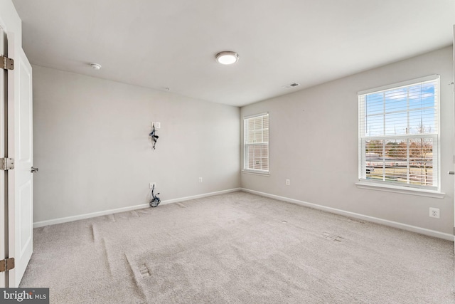 view of carpeted spare room