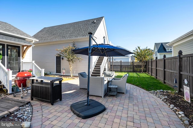 view of patio / terrace with an outdoor hangout area