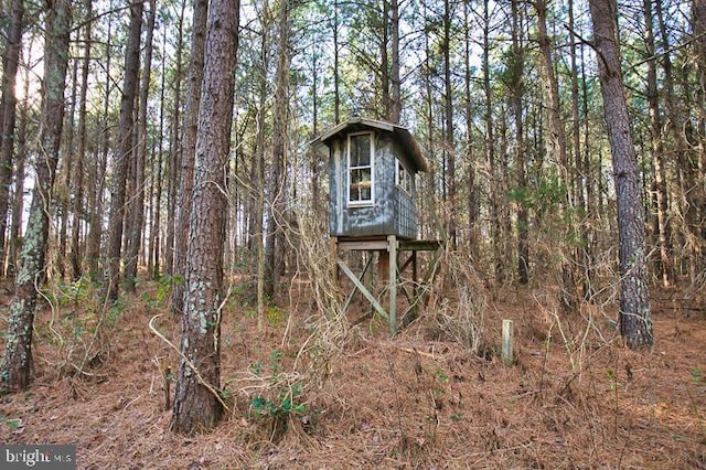 view of outbuilding