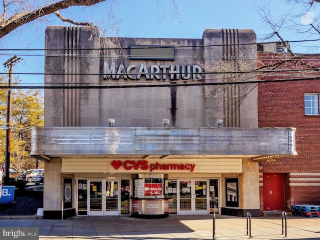 view of building exterior