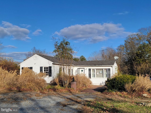 view of front of property