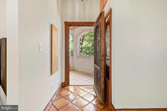 12330 Potomac View Rd, Newburg, MD 20664 - entryway with light tile patterned floors