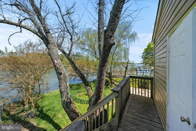 12330 Potomac View Rd, Newburg, MD 20664 - balcony with a water view